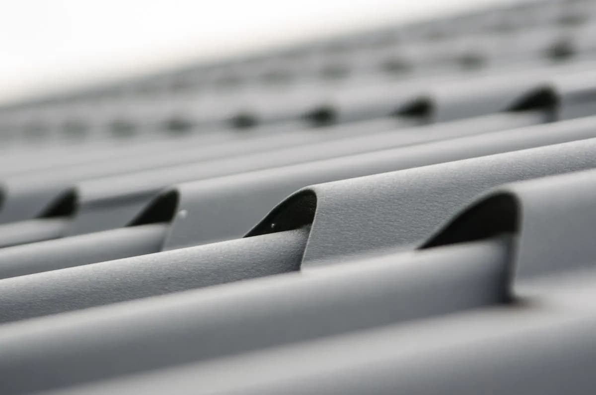 Standing seam metal roofing material